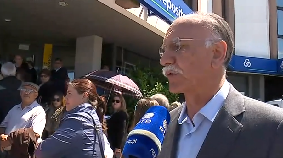 Protesto contra encerramento da CGD de Almeida