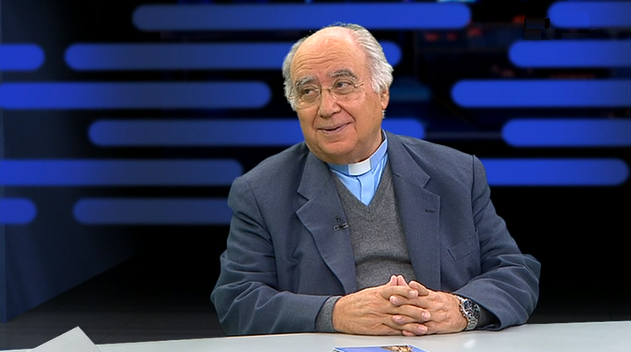 Entrevista ao Padre António Ferreira dos Santos