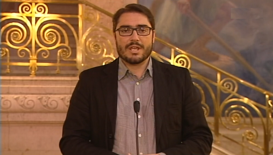 Reação de João Oliveira ao défice excessivo