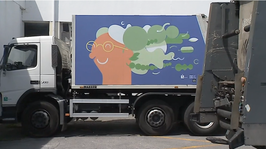 Carros do Lixo pintados na Maia I