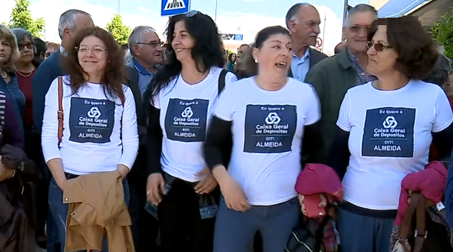 Protesto contra encerramento da CGD de Almeida