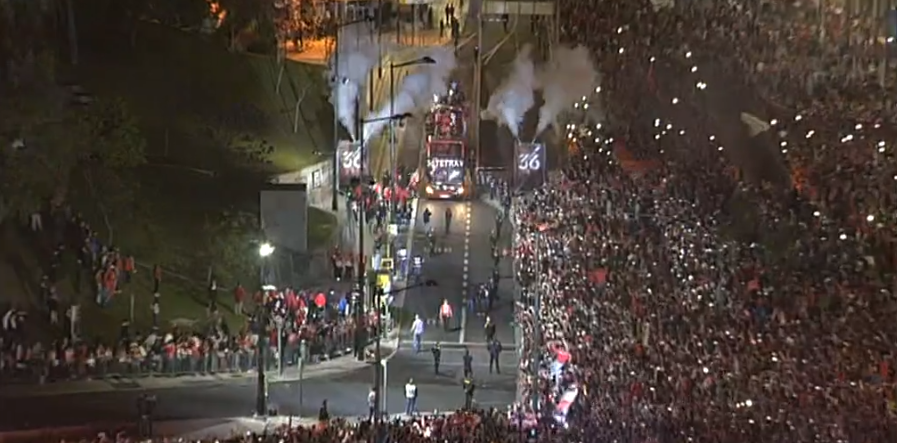 Futebol: Festejos do Benfica Tetracampeão