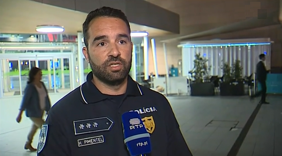 Evacuação no aeroporto de Lisboa