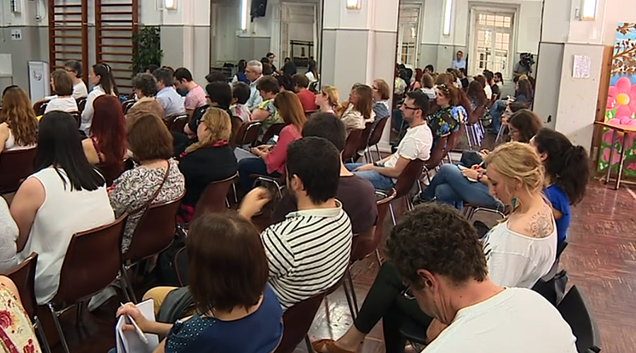 Regularização de trabalhadores precários