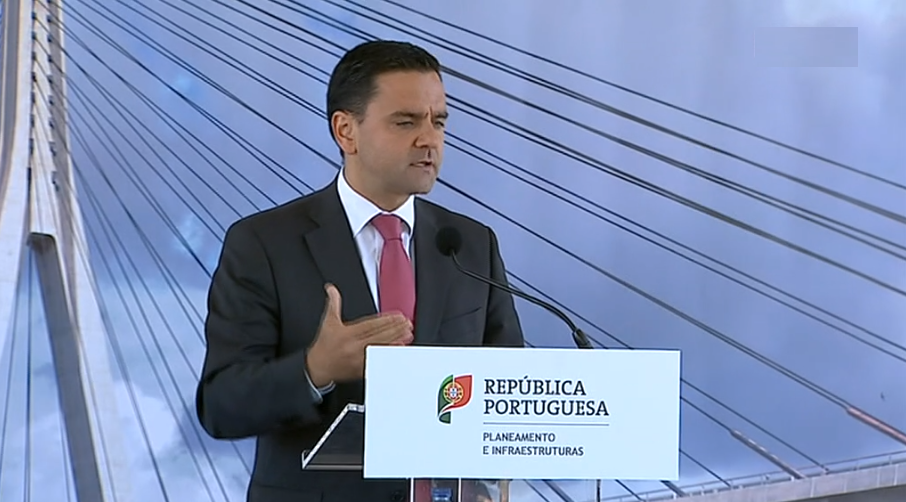 Obras na ponte Internacional sobre o rio Guadiana