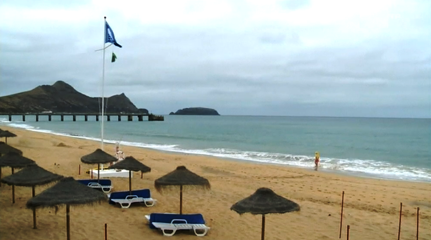 Praia da Fontinha com Bandeira Azul