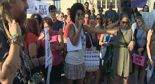 Comunidade brasileira manifesta-se contra Bolsonaro