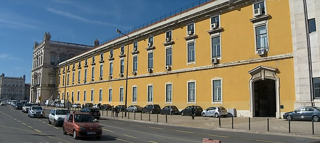 Subida do défice orçamental