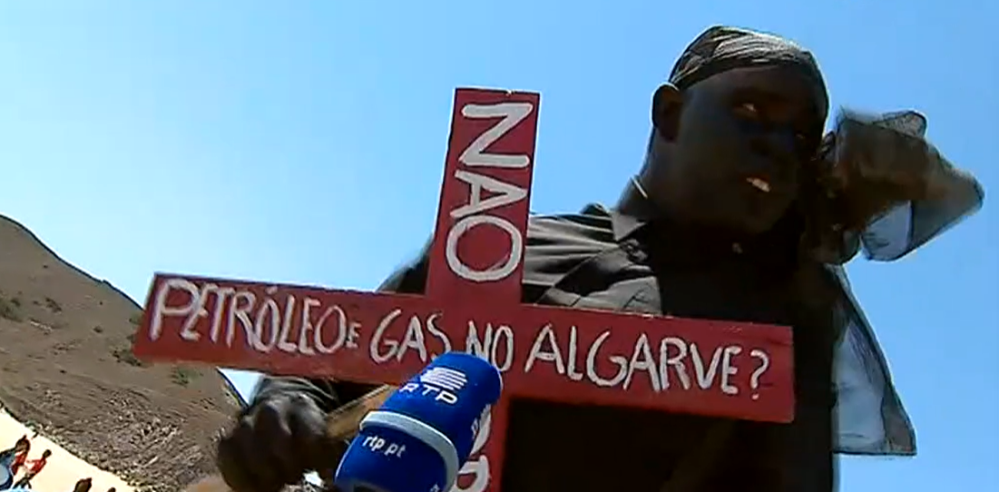 Diretor ilegal no cargo