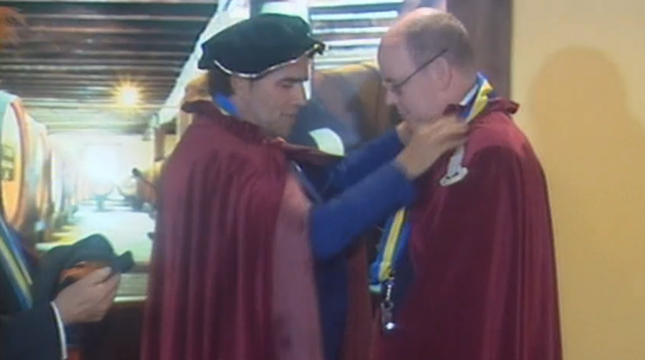 Príncipe Alberto II do Mónaco entronizado pela confraria do Vinho Madeira