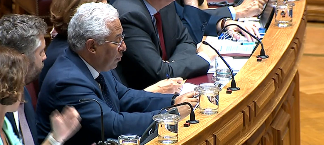 Debate sobre as plataformas eletrónicas de transporte