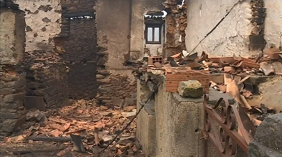 Incêndio na aldeia de Figueira