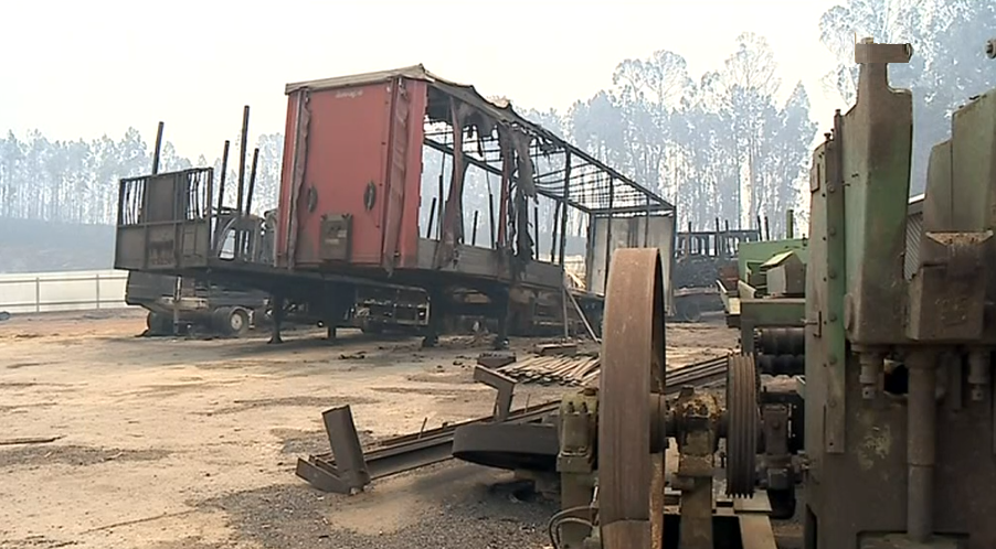 Incêndio florestal em Castanheira de Pêra