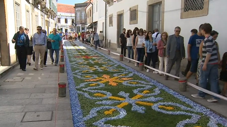 Procissão dos “Tapetes de Flores” II