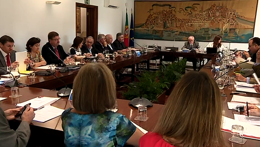 Legislação para despenalização da reforma antecipada