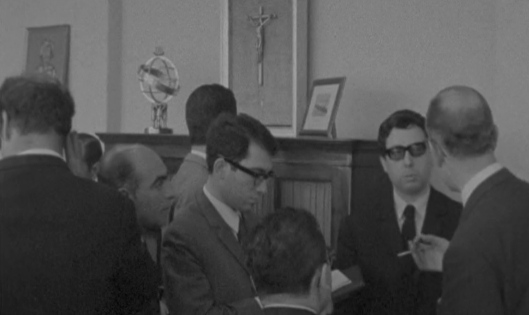 Apresentação do crucifixo oferecido pelo Papa Paulo VI à TAP