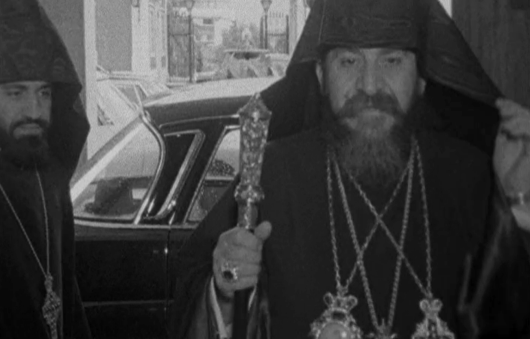 Alberto Franco Nogueira recebe Khoren I Paroian em Lisboa