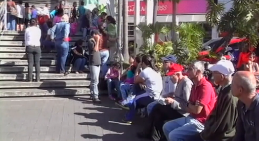 Emigrantes da Venezuela comentam os apoios governamentais