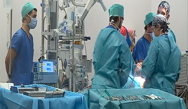 Operação cirúrgica inovadora