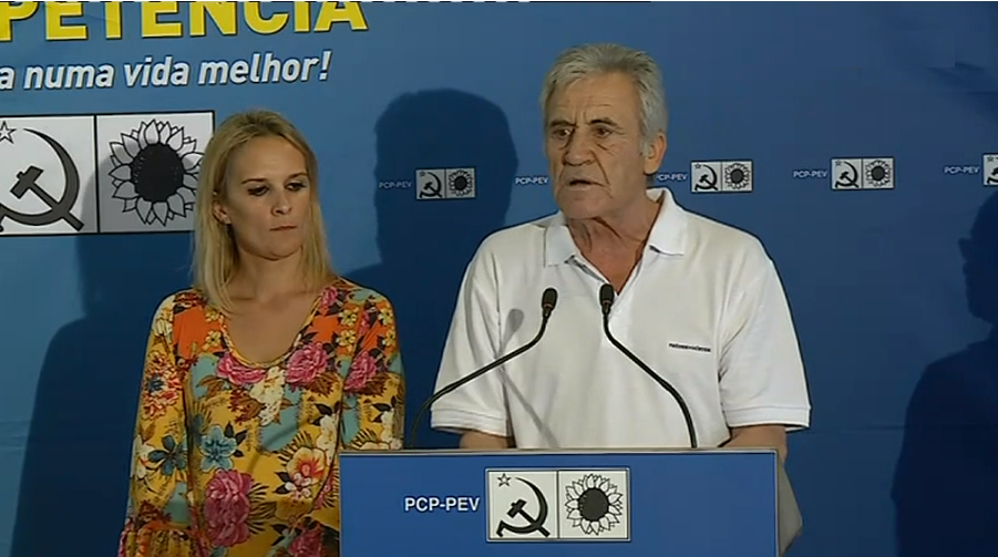 Críticas do BE e PCP