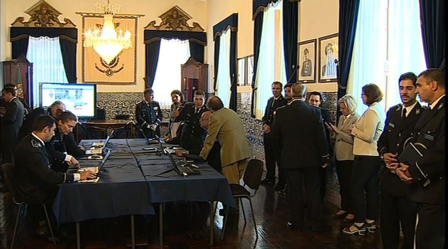 Governo tenta responsabilizar SIRESP por falhas