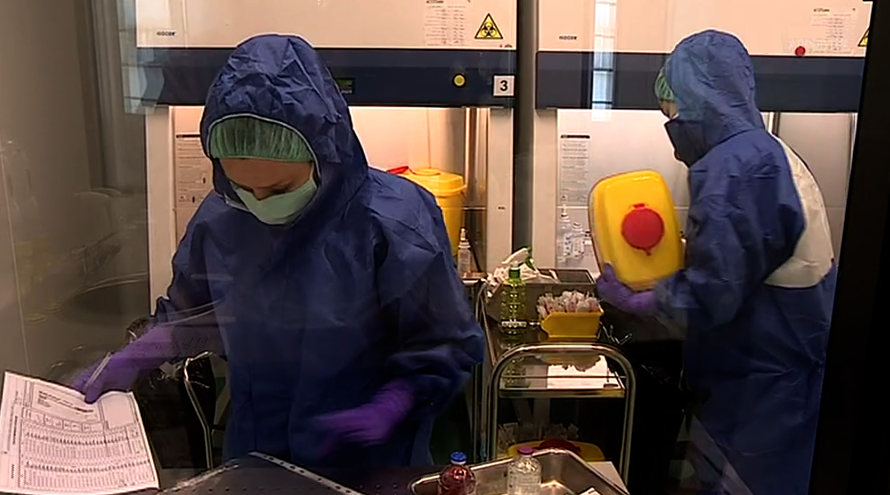 Produção de medicamentos na farmácia do IPO Lisboa