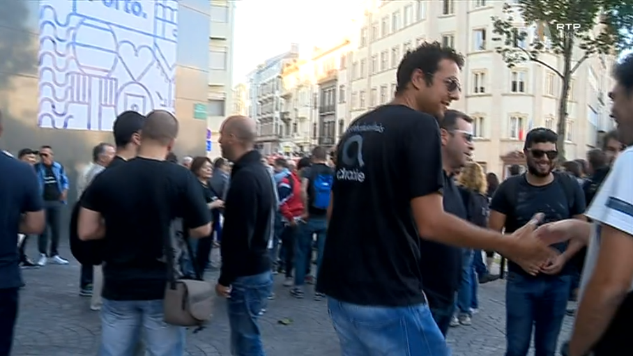 Greve e protesto na PT