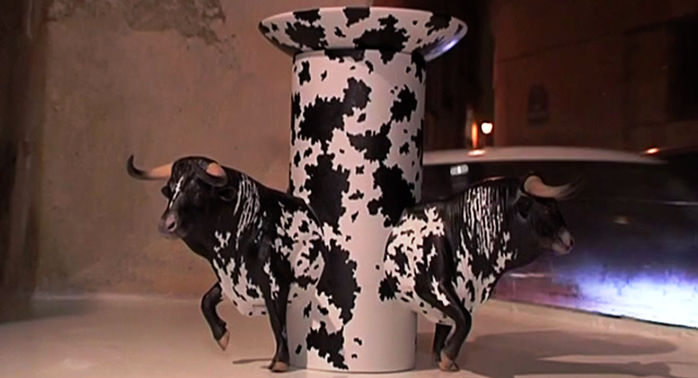 Vista Alegre faz a coleção de porcelana da casa Christian Lacroix