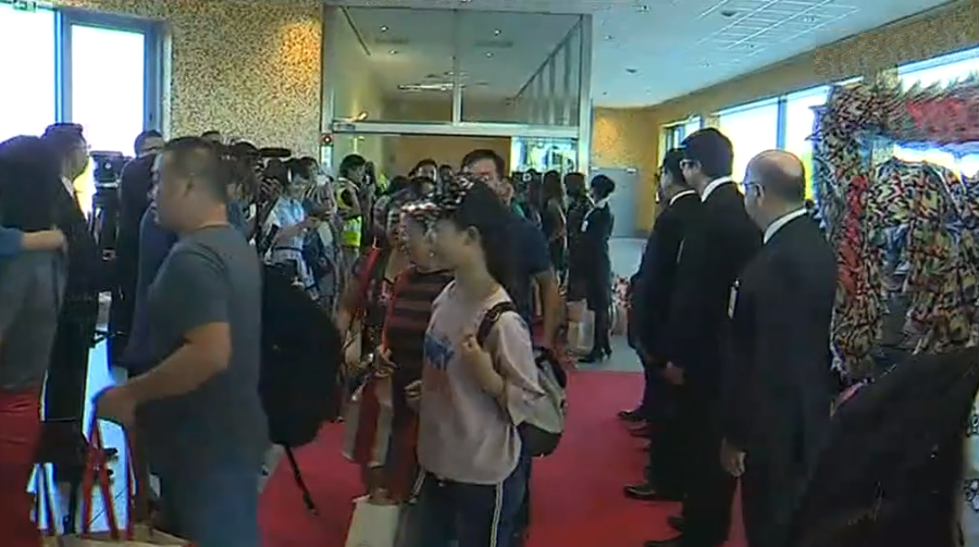 Chegada do primeiro voo direto entre Pequim e Lisboa