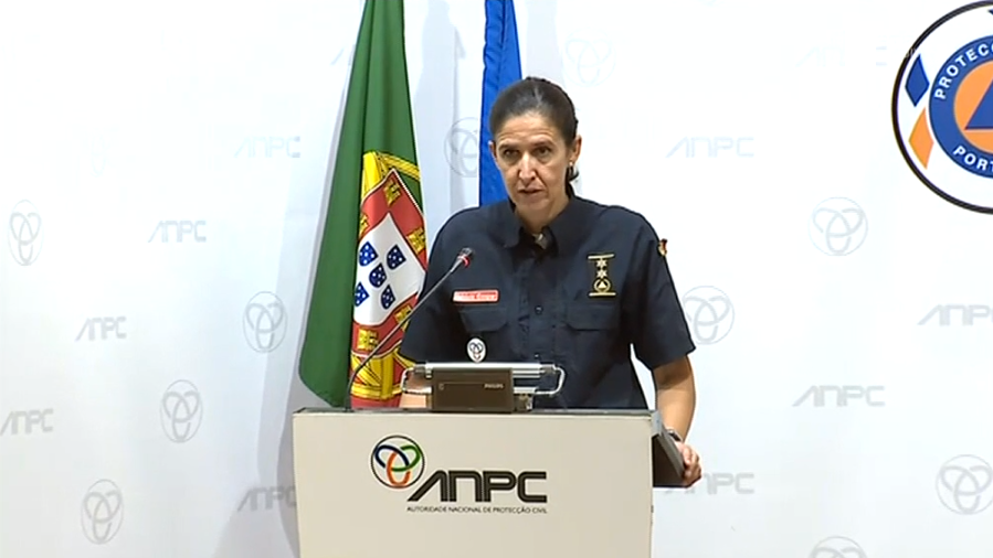 Conferência de imprensa da Proteção Civil