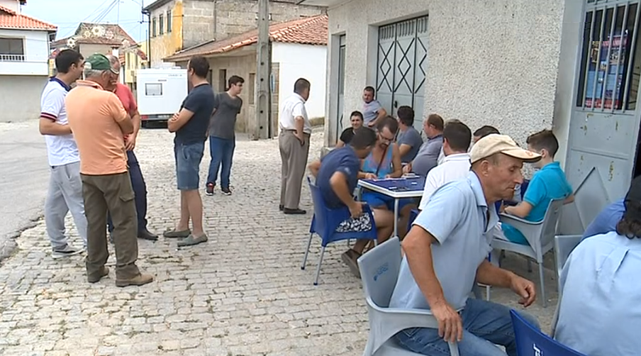 Emigrantes nas aldeias