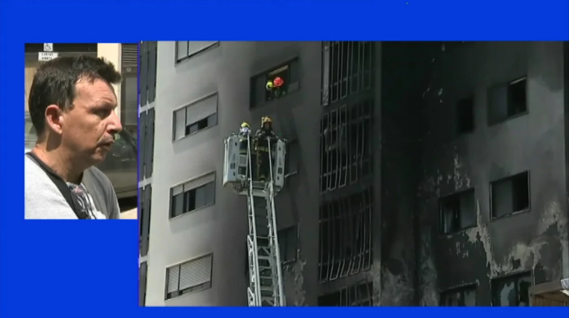 Incêndio num prédio em Sacavém