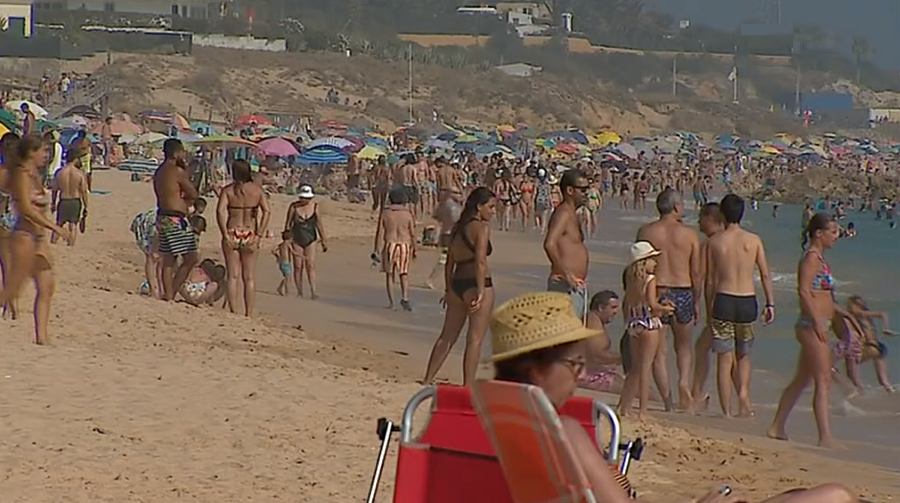 Praia dos Salgados perde Bandeira Azul
