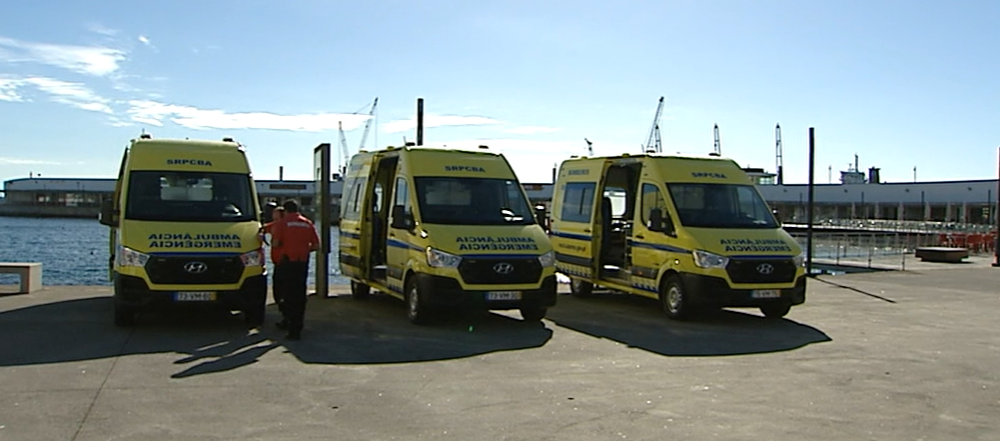 Entrega de Ambulâncias a Associações de Bombeiros
