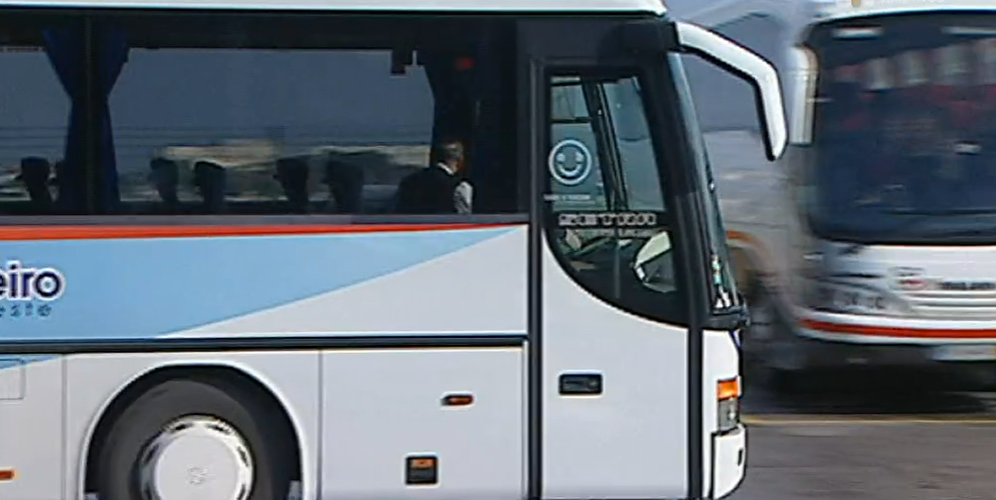 Transportadoras privadas exigem pagamento das dívidas do Estado