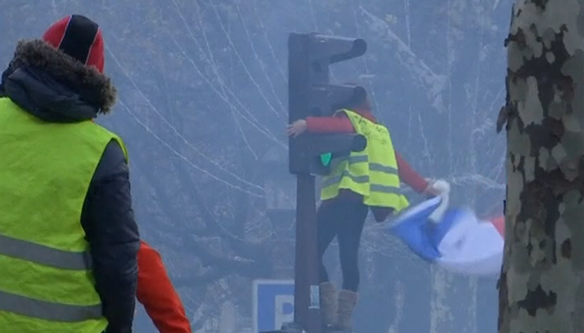 Violência em manifestação em Paris