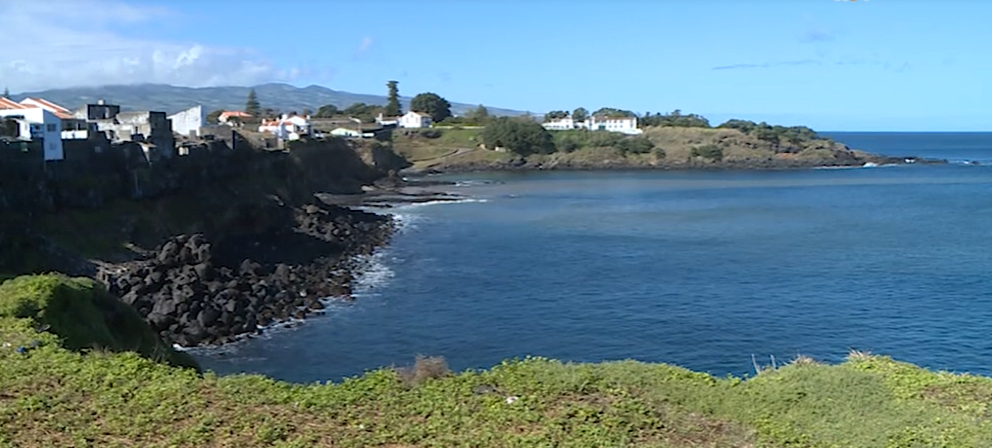 Derrocada na Freguesia das Calhetas