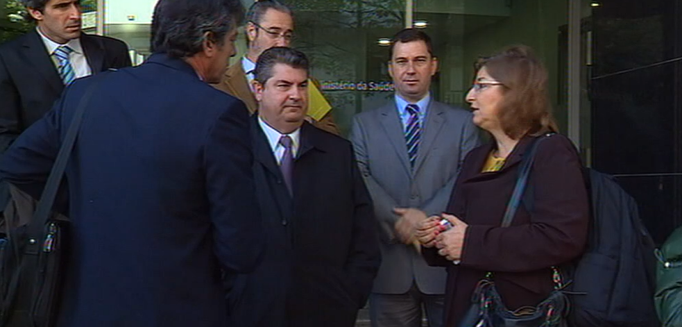 Sindicatos de enfermeiros reúnem pela 1ª vez com Ministra da Saúde