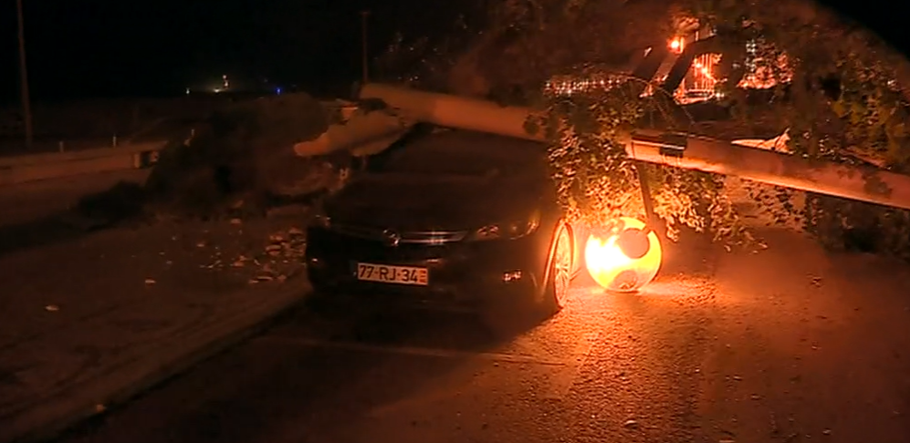 Um mês depois da tempestade Leslie