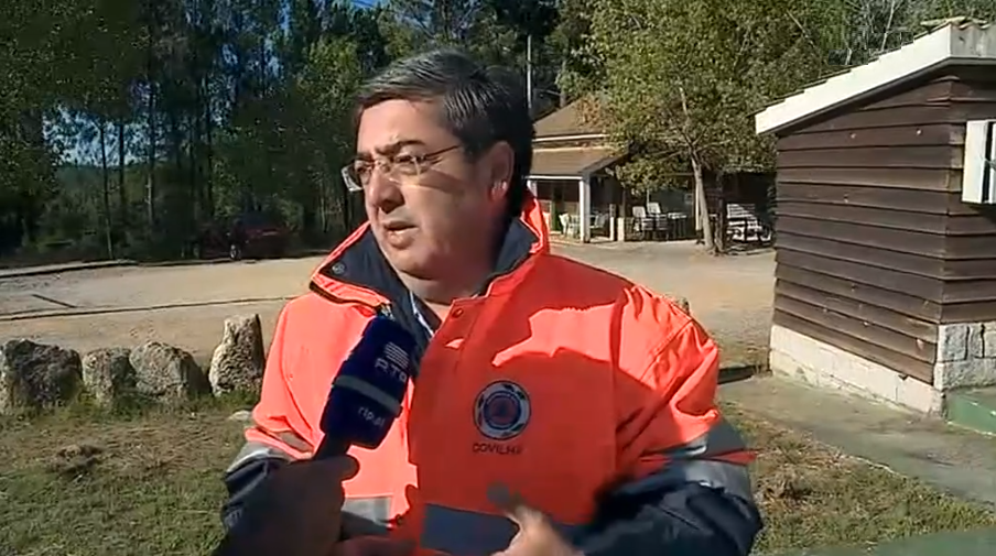 Incêndio florestal em Unhais da Serra