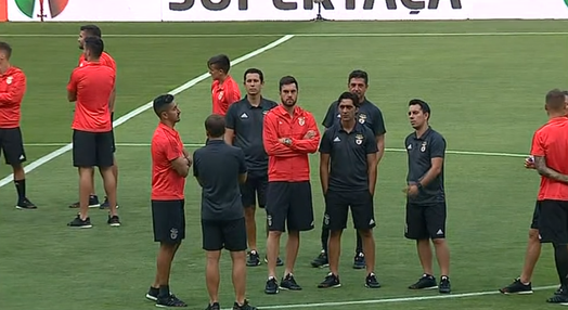 Futebol: Antevisão Benfica vs Vitória de Guimarães