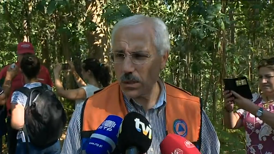 Explosão em paiol pirotécnico em Avões