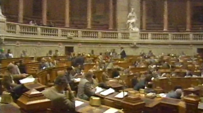 Aprovação da Lei de Bases do Ambiente