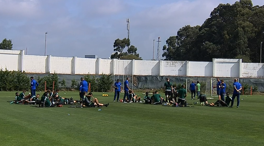 Futebol: treino do Rio Ave