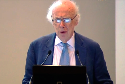 Primeiro dia de trabalho no Centro de Investigação do Desconhecido