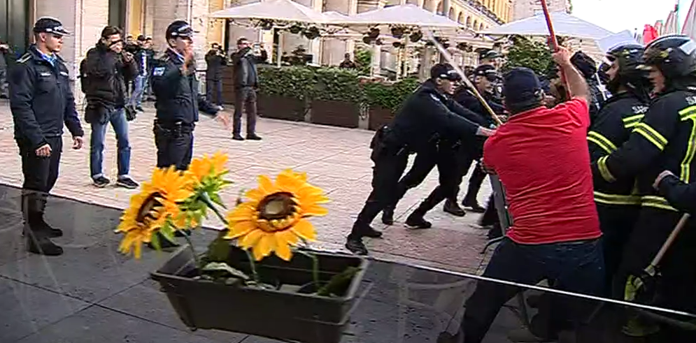 Bombeiros em protesto