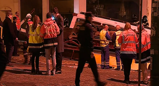 PSP investiga acidente com elétrico em Lisboa