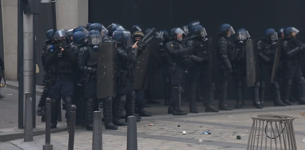 Protesto do movimento “Coletes Amarelos” em França