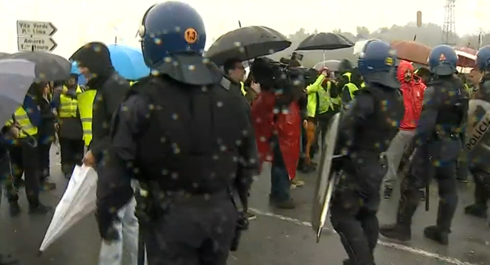 Manifestação dos coletes amarelos no Porto e em Braga