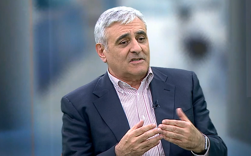 Entrevista com Henrique Barros